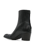 Dunkelbrauner Stiefel mit mittelhohem Absatz