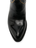 Brauner Stiefel mit mittlerem Absatz