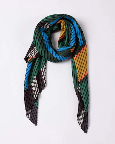 Pleated Scarf — SELENE, Black & Green