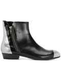 Bota Plana Negra y Plata