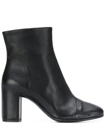 Black Boot Heel